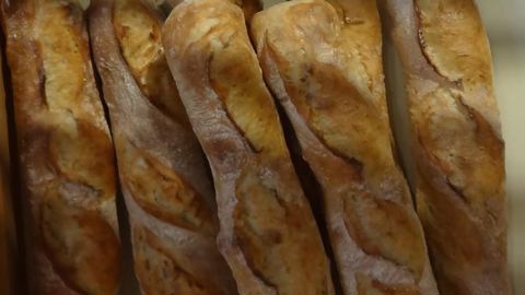 À la boulangerie Les 3 Miches, à Voiron, Pierre-Michel Canard a choisi d’élaborer tous ses pains blancs avec de la farine IsHere.